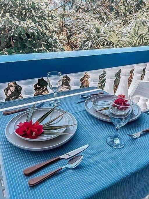 Vacation Home Blue Lotus Caye Caulker Esterno foto